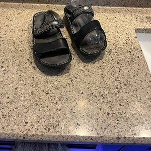 Great for walking and traveling